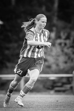 Bild 100 - F SV Boostedt - SV Fortuna St. Juergen : Ergebnis: 2:1